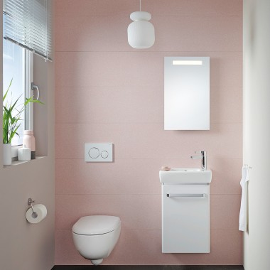 Kleine gastenbadkamer met Renova Compact handwasbak en hang-wc